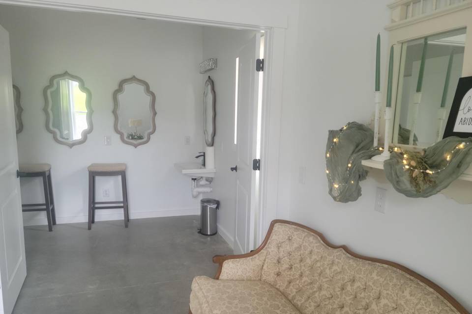 Bridal suite and bathroom