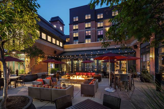 Renaissance Minneapolis Hotel, The Depot - Hotel Weddings - Minneapolis ...