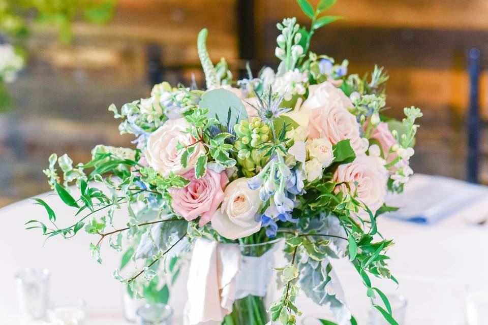 White Barn Candle Flower Delivery Raleigh NC - Flowers and flowers