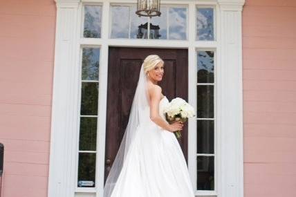 La Raine's Bridal Boutique