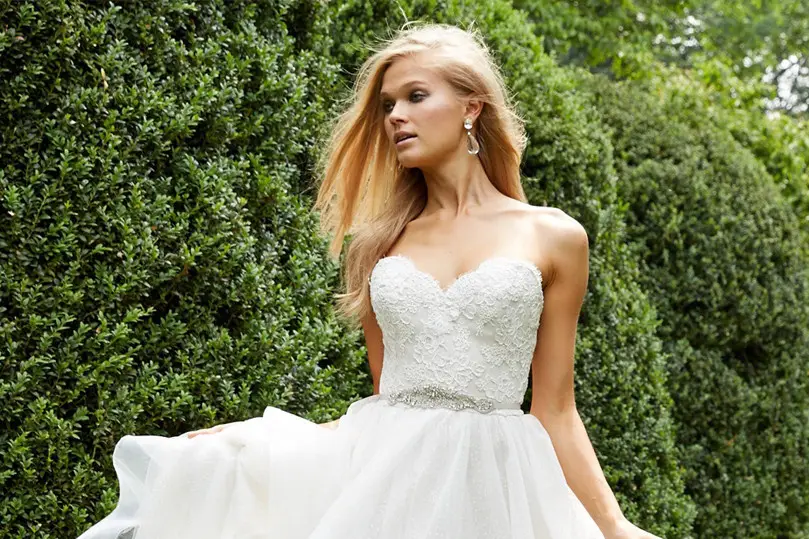 Laraines bridal hotsell