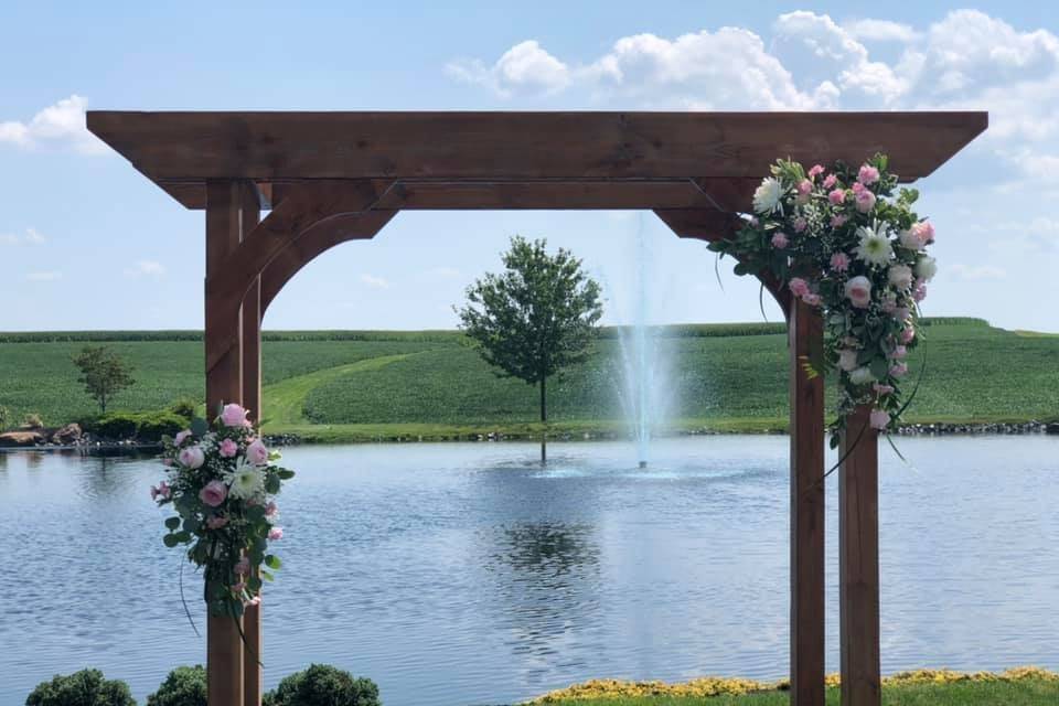 Large table arrangements