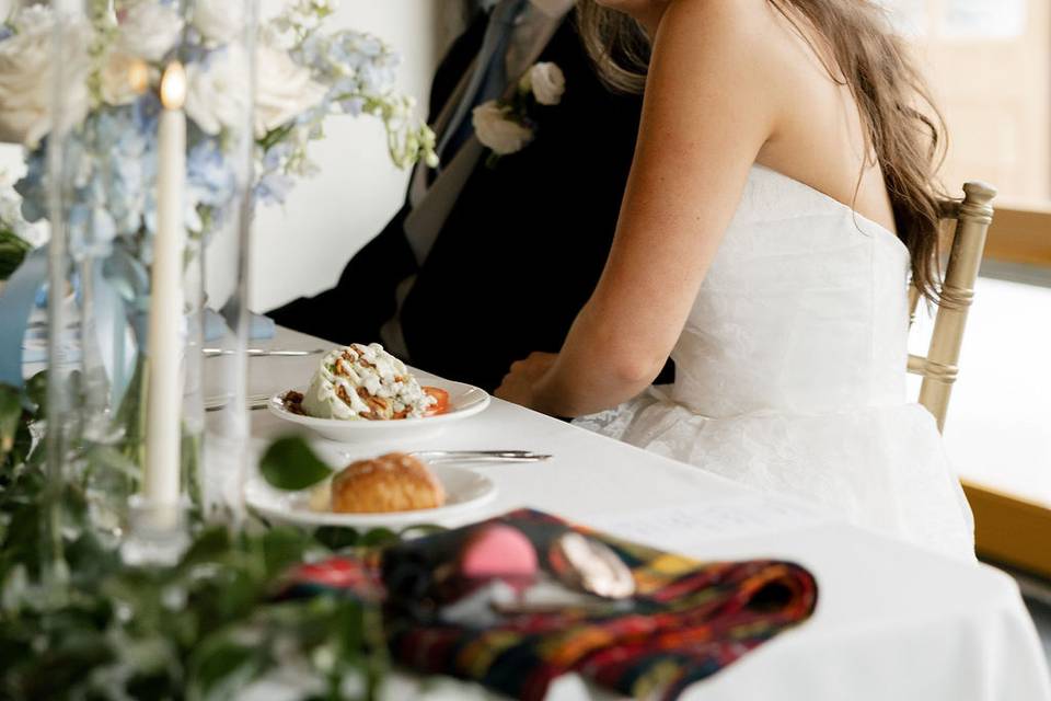 Laughing at toasts