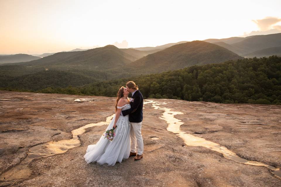 Ue Ridge Mountain elopement