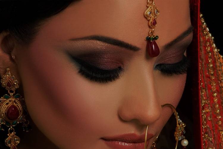 A. Myles Makeup & Lash Studio