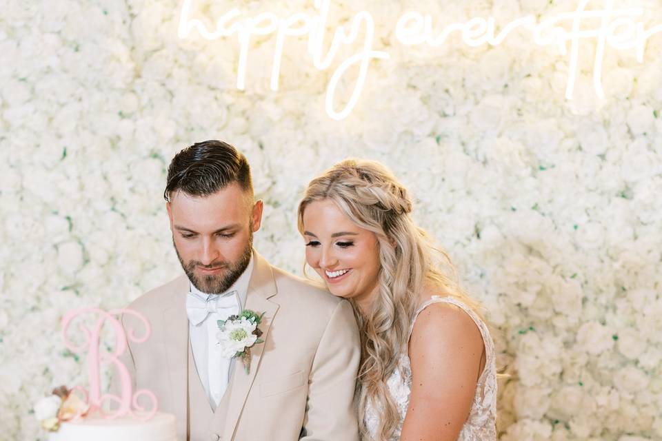 Cutting the cake