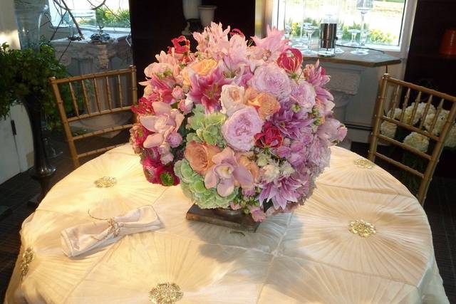 Florals by Carson Robert Event Designs, Inc.