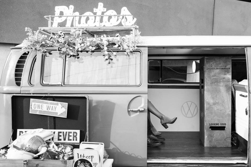 VW BUS Wedding Photo Booth