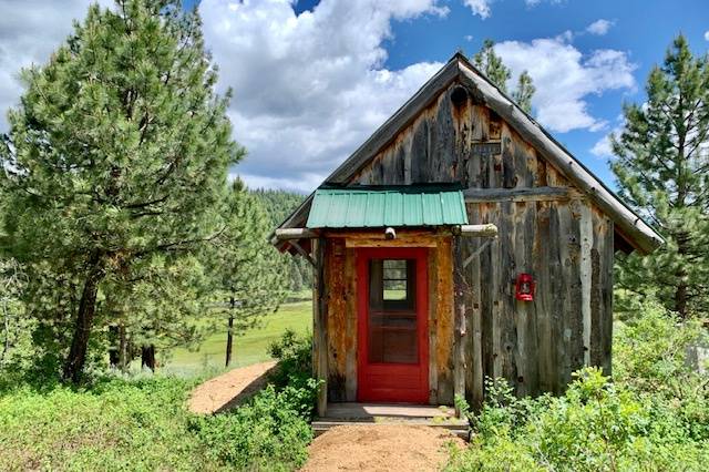 Longhorn Guest Ranch