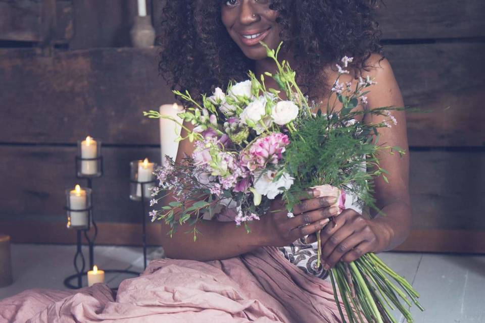 Dusty pink dress with bouquet