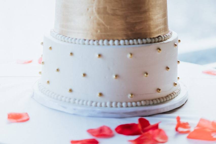 Gold brushed cake