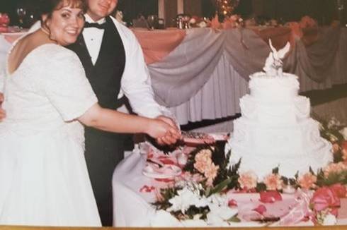Cakes Plus Inc.