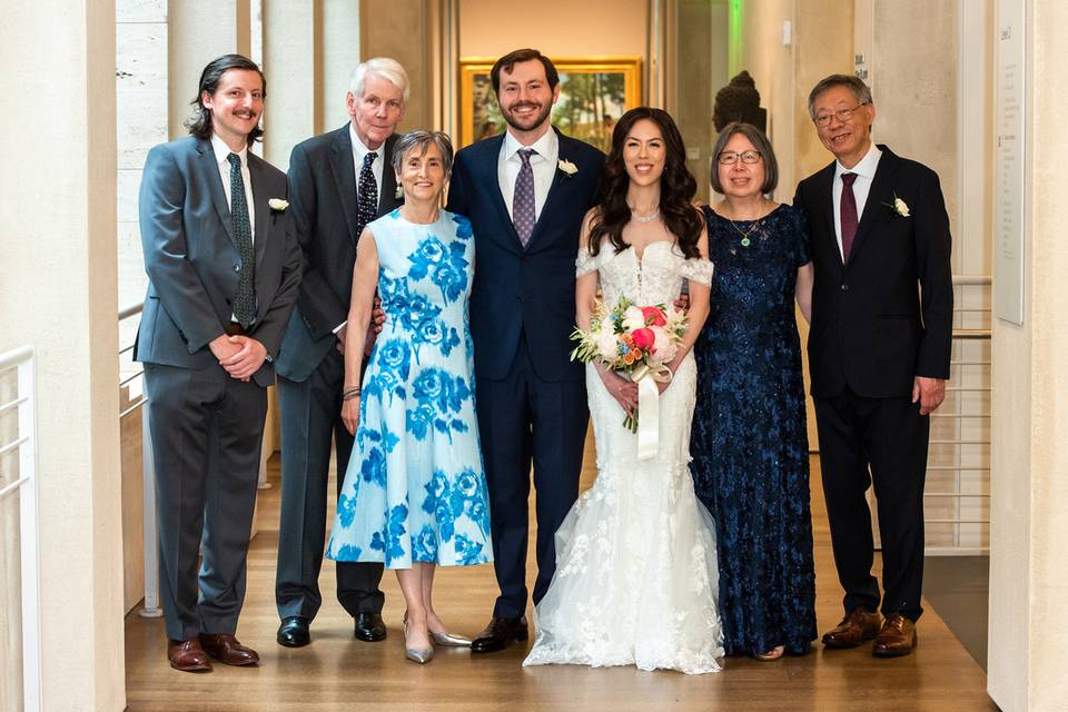 Bride & groom with family