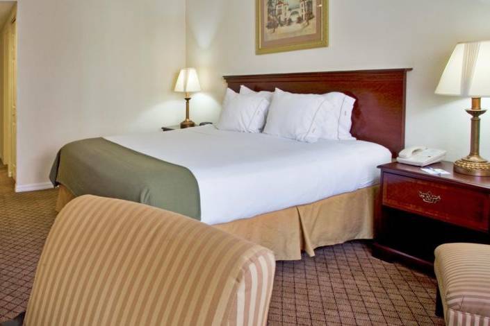 Holiday Inn Express & Suites Bradenton West