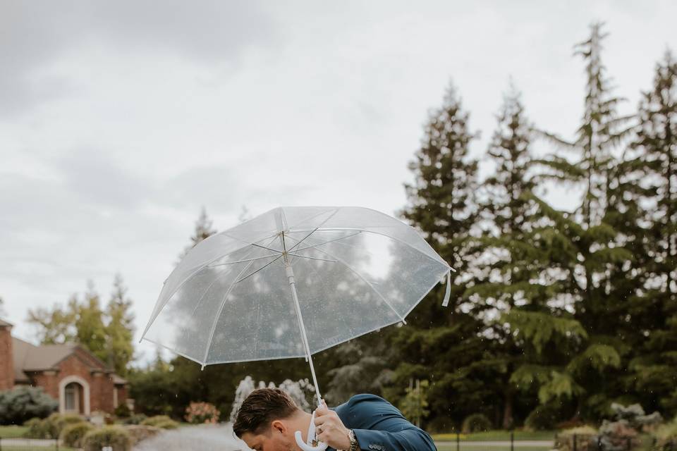 BrickHuis Love in the Rain