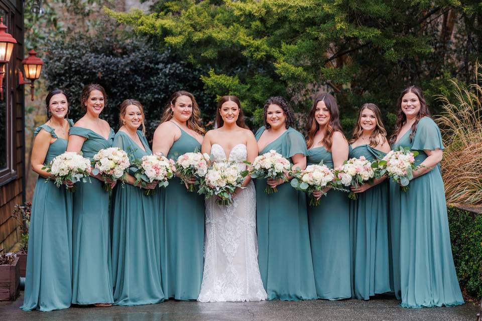 Beautiful bridesmaids!