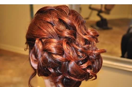 Hair by: Rooza
Makeup by: Priscilla
Photographer: Andrea Wilber