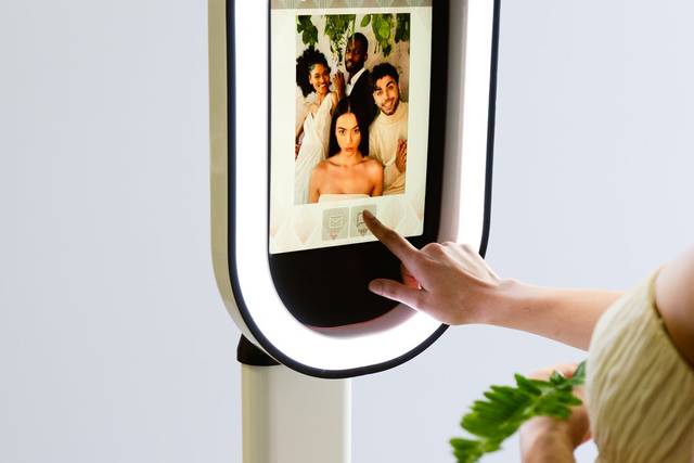Selfie station