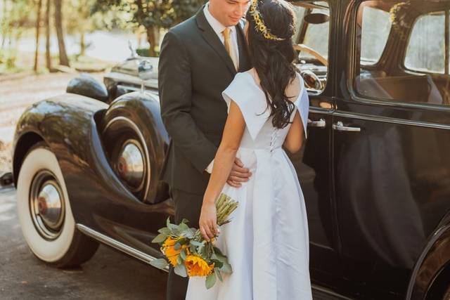 Antique Car Wedding Portraits