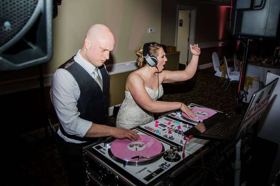 Bride & Groom rocking out!