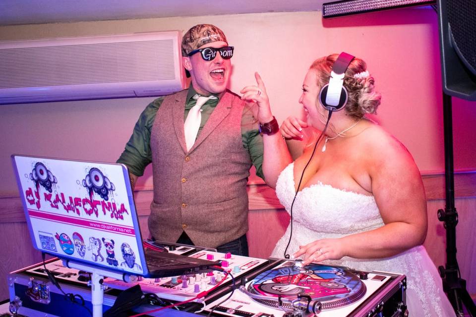 Bride & Groom rockin out!