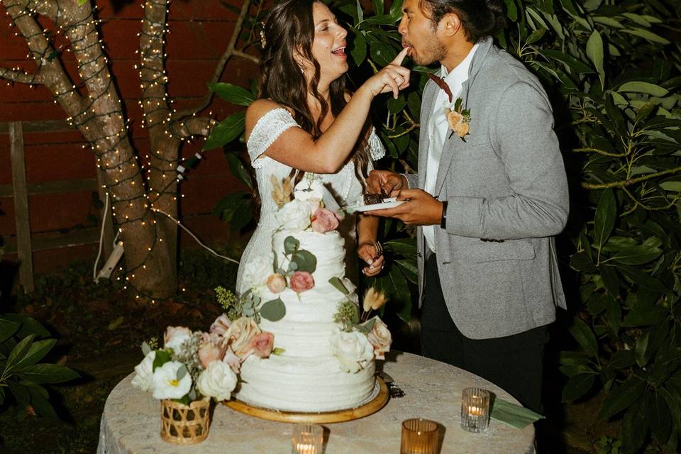 Cake cutting