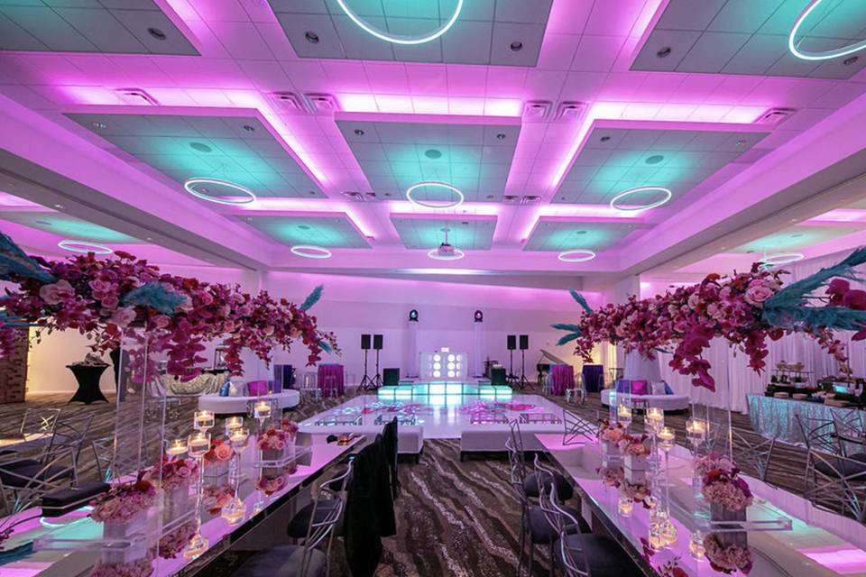 Uplighting and dancefloor