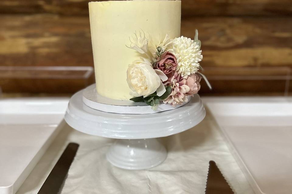 Vanilla wedding cake