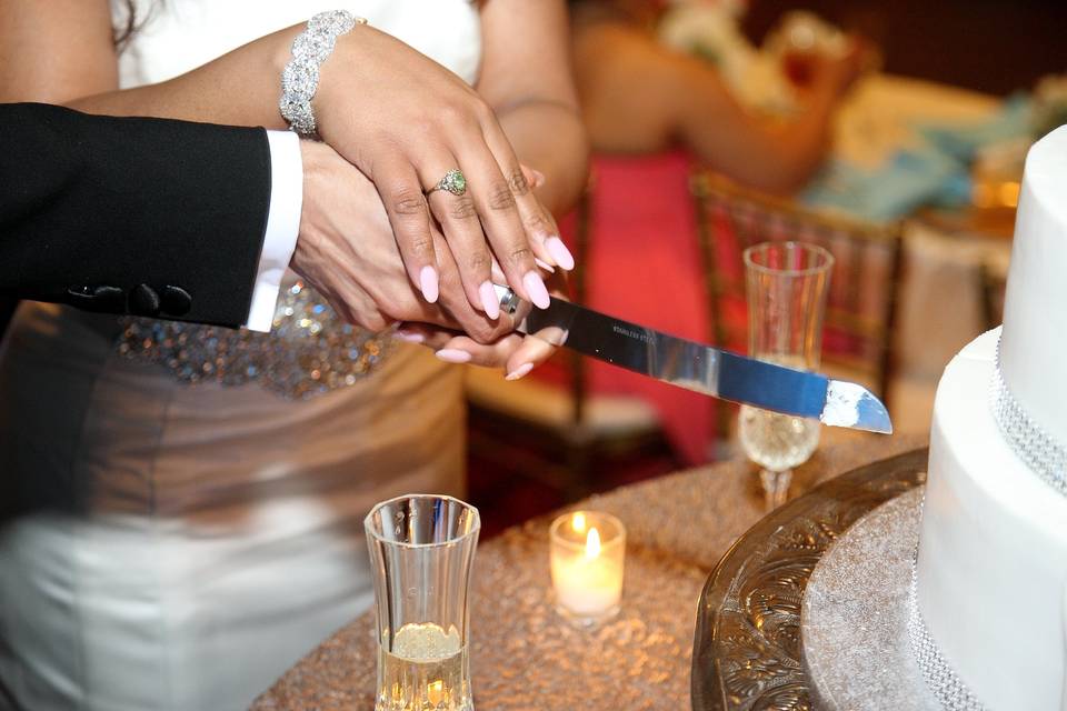 Cutting the cake