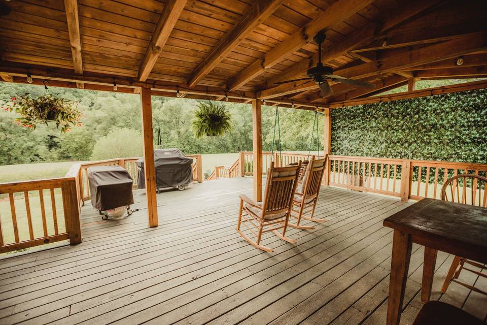 Back porch of Legacy Inn cabin