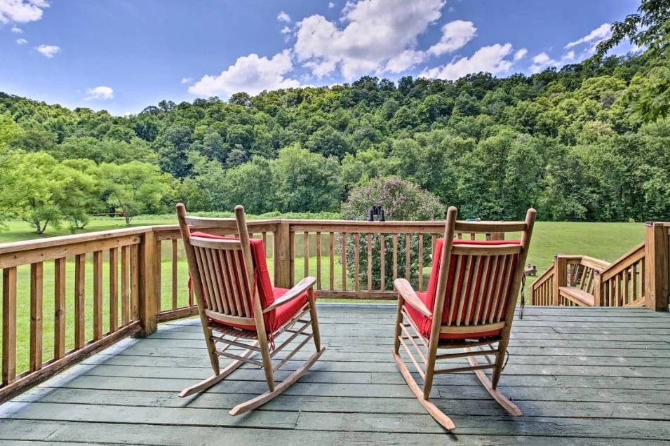 Legacy Inn porch