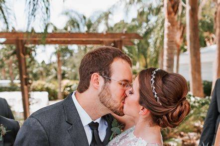 Newlyweds kissing