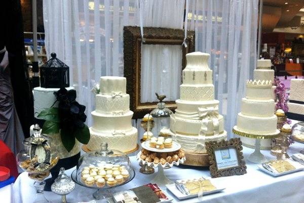 Domestic Arts Custom Cakes display at the Elegant Wedding Show