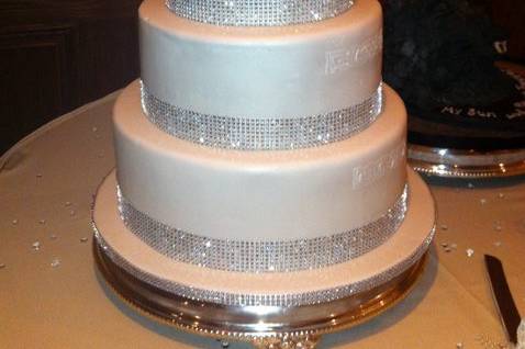 St. Patrick's Day wedding cake with delicate irish motif and diamond details.