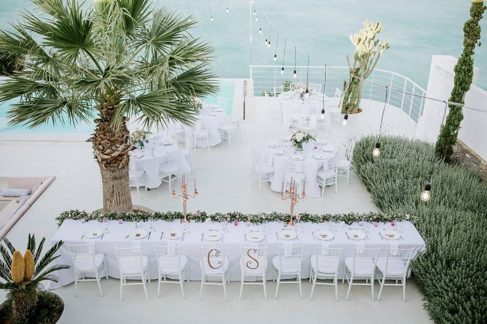 Greek chic decors