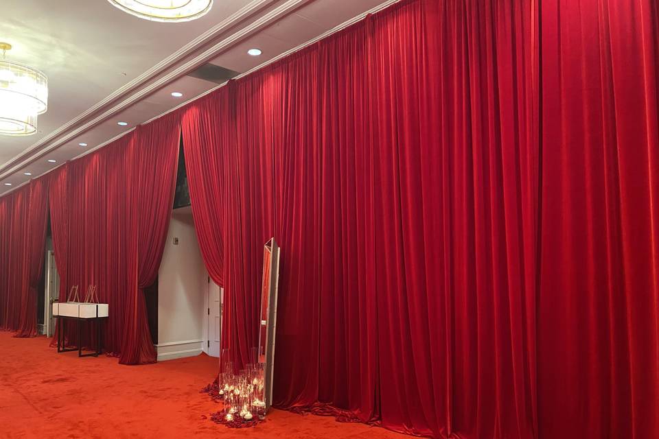 Hayes Foyer-Red