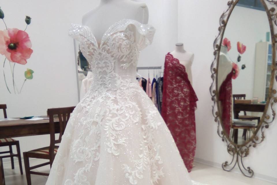Nora naviano bridal dress