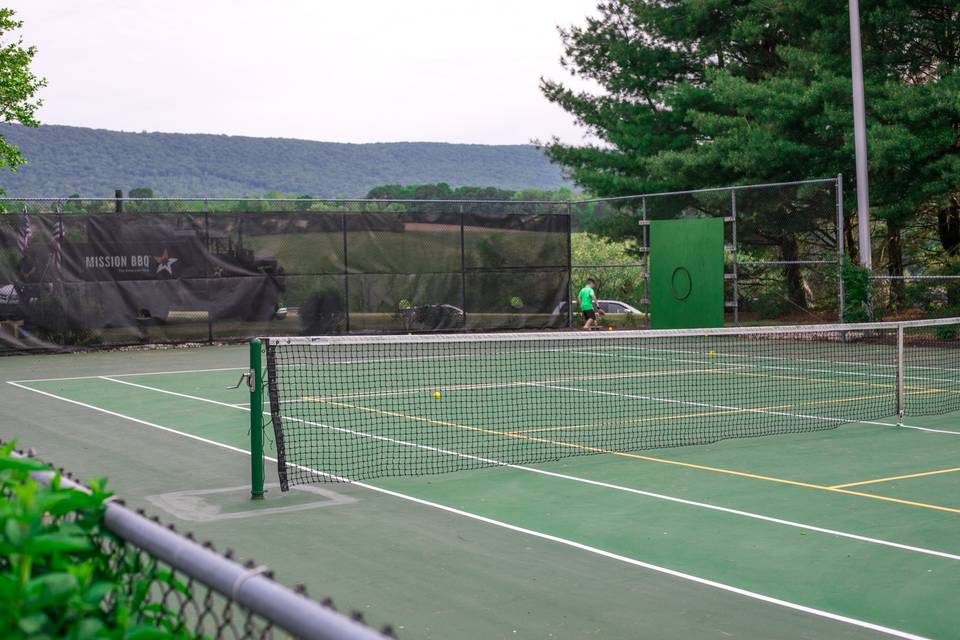 HAWK MOUNTAIN