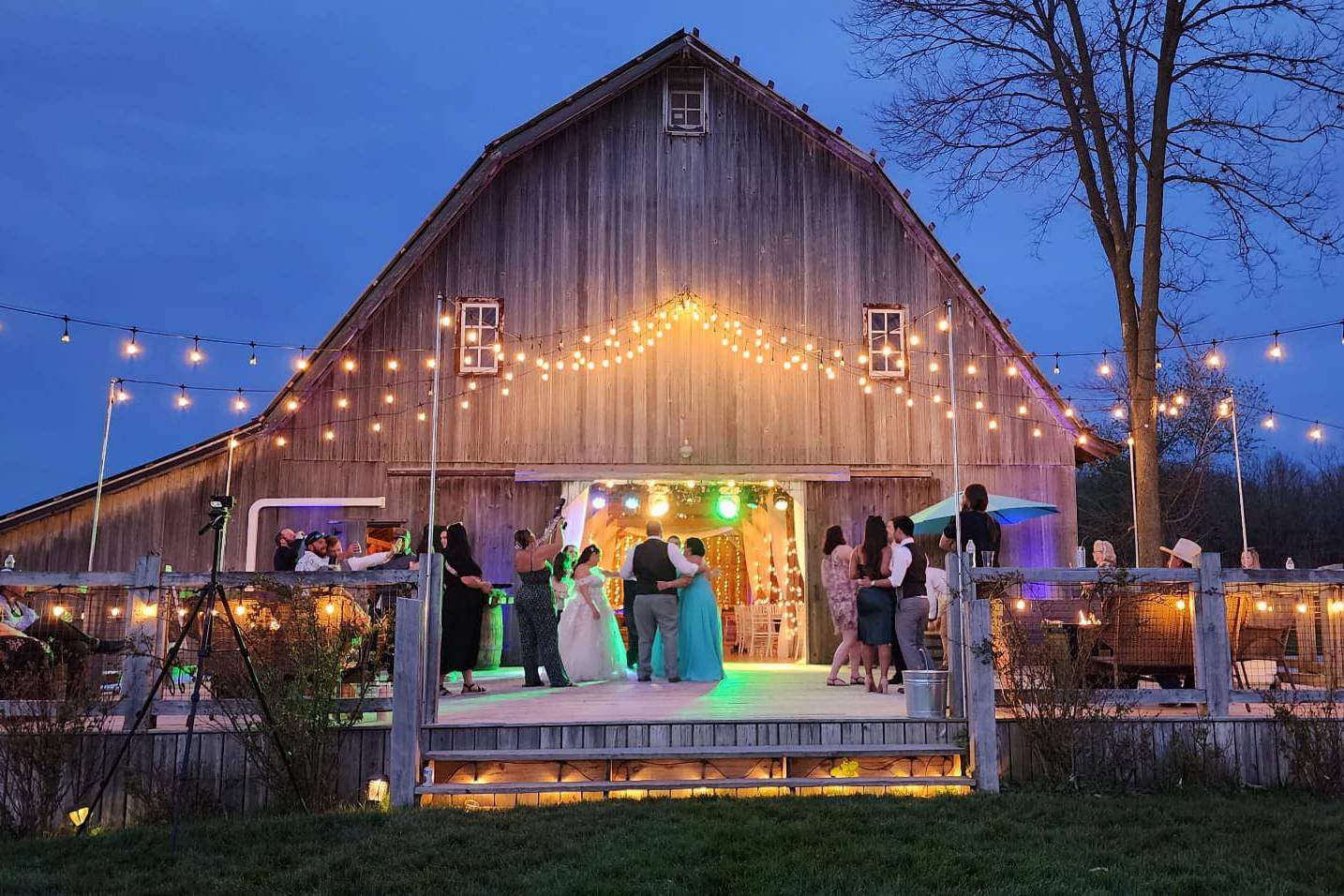 The Old Gray Barn - Venue - Frankfort, IN - WeddingWire