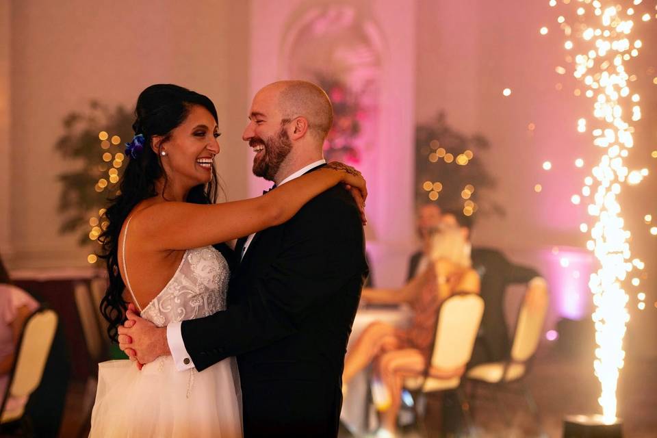 MAGICAL FIRST DANCE SPARKLARS