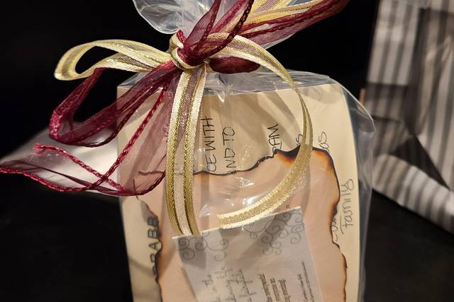 Wedding cutlery kits