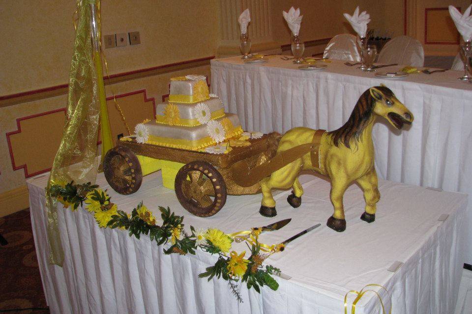 Cake & Horse