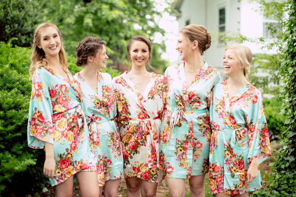 Bride and bridesmaids in their robes