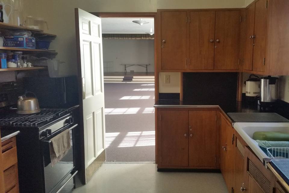 Kitchen to be used for food storage and reheating only (no preparation or cooking).