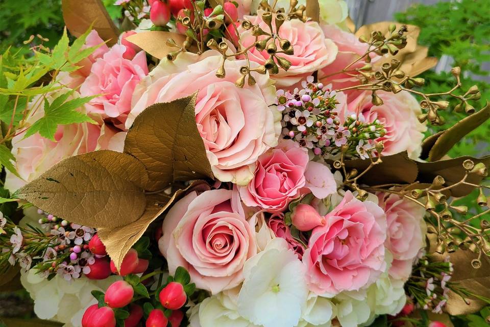 Pink and white bouquet