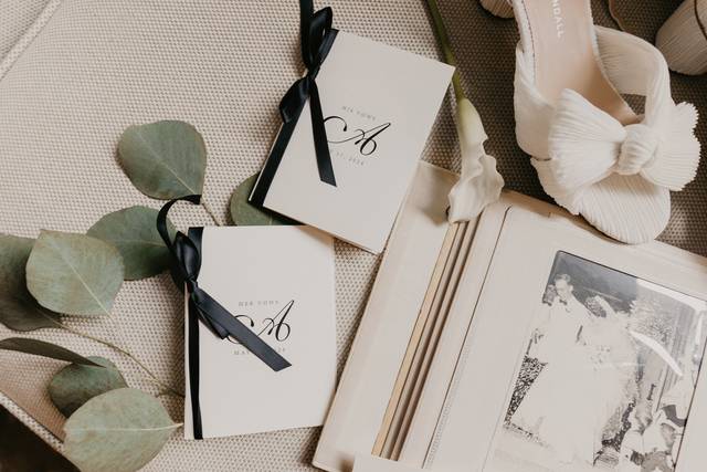 Vow Books