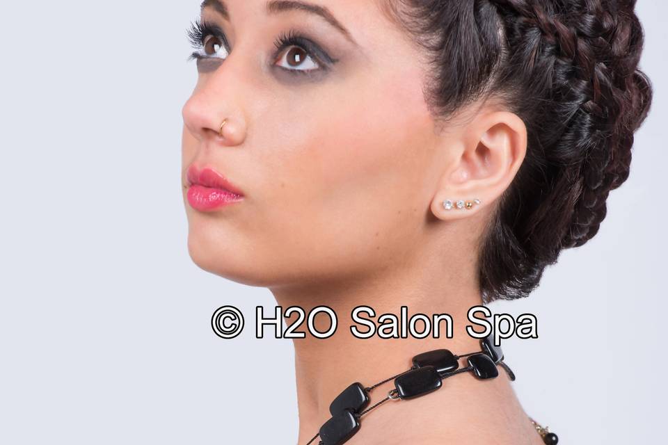 H2O's ongoing involvement in editorial hairstyling, keeps its in-demand staff fresh and forward thinking, continually expanding their talents. Top 100 salon -ELLE magazine, Best Wedding Hair & Makeup -NH A List. Best Hair Color -NH magazine, as seen on WMUR. h2osalonspa.com Reservations and on location pricing 603-641-3050.