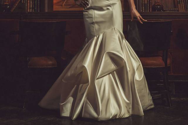 Rosewood Library Bar Bridals
