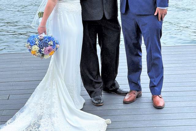 Beautiful Keuka Lake Wedding