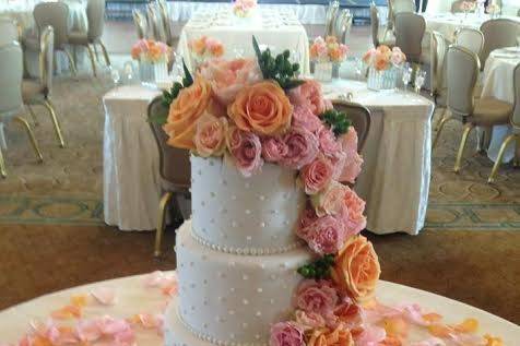 Floral design wedding cakes